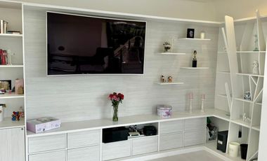 Luxury House en Alto de Palmas | 896 m² de Exclusividad y Confort
