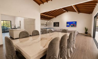 Majestuosa Casa de Lujo  | Piscina Privada & Diseño Exclusivo Envigado Loma del Chocho