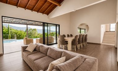 Majestuosa Casa de Lujo  | Piscina Privada & Diseño Exclusivo Envigado Loma del Chocho