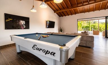 Majestuosa Casa de Lujo  | Piscina Privada & Diseño Exclusivo Envigado Loma del Chocho