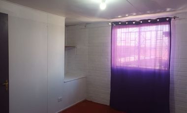 Vendo casa de 2 pisos en Los Jesuitas, Quilicura