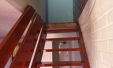 Vendo casa de 2 pisos en Los Jesuitas, Quilicura