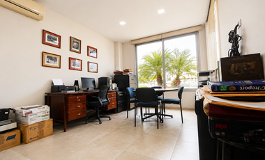 CASA MODERNA EN VENTA – ISLA MOCOLÍ - BARLOVENTO, SAMBORONDÓN