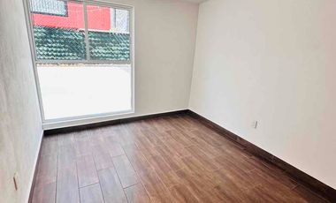 Hermosa casa Recién remodelada en renta.