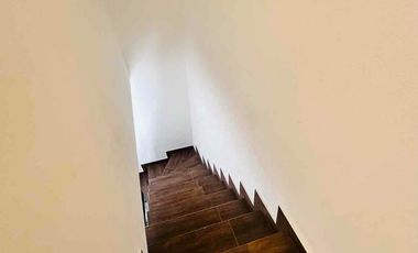 Hermosa casa Recién remodelada en renta.