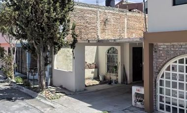 GRAN OPORTUNIDAD! ¡REMATE DE PROPIEDAD!   Bonita casa en remate bancario Propiedad disponible en remate bancario. Excelente oportunidad de compra con
