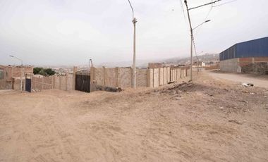 VENDO TERRENO INDUSTRIAL I2 - 748.30 M2 - VENTANILLA