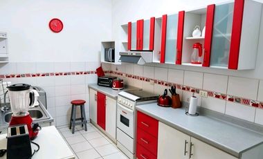 ALQUILER DE CASA 150m² con estacionamiento SAN ISIDRO