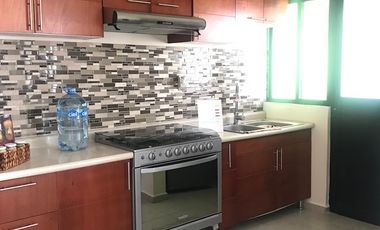 CASA AMUEBLADA EN RENTA EN COND VERANDA EN EL REFUGIO QUERETARO
