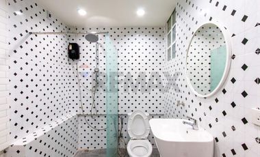 Fully Renovated 3-Bedroom Townhouse in Chaweng, Koh Samui