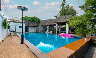 Fully Renovated 3-Bedroom Townhouse in Chaweng, Koh Samui