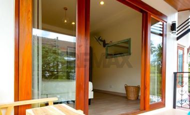 Fully Renovated 3-Bedroom Townhouse in Chaweng, Koh Samui