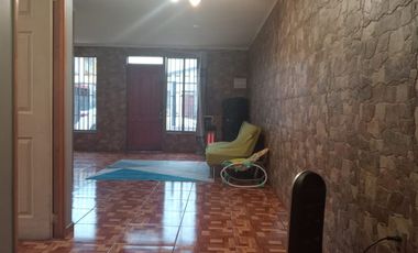 Casa 126 m² Terreno, Cuatro Esquinas con Balmaceda, La Serena.