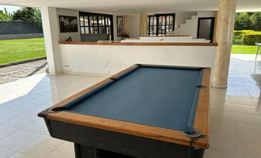 Venta de Espectacular Finca de Lujo con Piscinas, Discoteca y Zonas Deportivas – Rozo Palmira