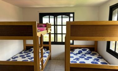 Venta de Espectacular Finca de Lujo con Piscinas, Discoteca y Zonas Deportivas – Rozo Palmira