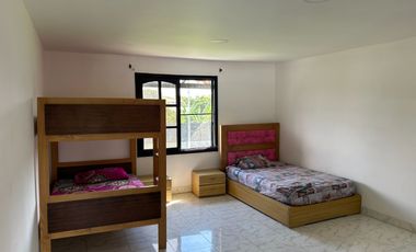Venta de Espectacular Finca de Lujo con Piscinas, Discoteca y Zonas Deportivas – Rozo Palmira
