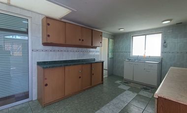 Arriendo Acogedora Casa en Troncos Viejos, Villa Alemana.