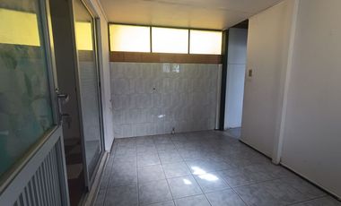 Arriendo Acogedora Casa en Troncos Viejos, Villa Alemana.