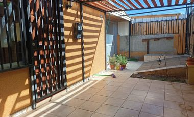 Arriendo Acogedora Casa en Troncos Viejos, Villa Alemana.