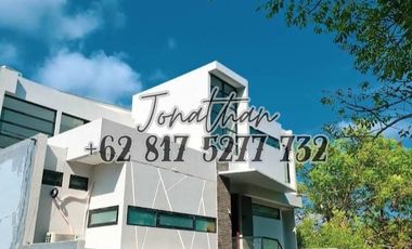 Dijual Villa Mewah Freehold 5 Kamar Ocean View 3 Lantai Rooftop Sawangan Nusa Dua Bali - VSKHE