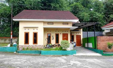 RUMAH SIAP HUNI STRATEGIS DEKAT JL. KALIMAS MENOWO PUCANG KM 2