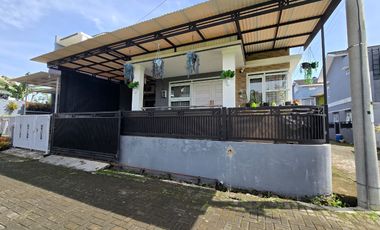 Rumah LUAS harga MURAH posisi HOOK dekat Alun-alun kota Cimahi Dijual