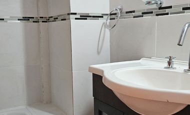 Tres ambientes en Av. General Paz 6200 - 2 Dorm, 1 Baño, Balcon, Livin Comedor
