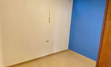 Departamento en C. Pujato & Francia - 2 Dorm, 1 Baño, Cocina-Comedor
