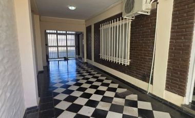 Casa en Venta J. P Lopez 520 - 3 Dorm, 2 Baños, Quincho, Cochera, Jardin