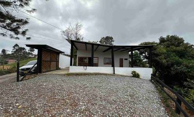 SE ARRIENDA FINCA EN MARINILLA