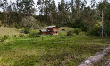 Terreno en Venta – Sector ZININ (Cerca de Cuenca y Azogues)