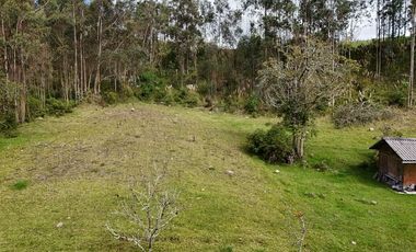 Terreno en Venta – Sector ZININ (Cerca de Cuenca y Azogues)