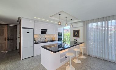 Brand-New Lakeside Luxury Pattaya – 4-Bedroom Villa Just 15 Minutes from Pattaya