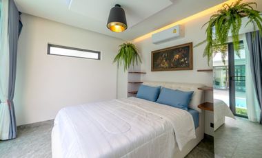 Brand-New Lakeside Luxury Pattaya – 4-Bedroom Villa Just 15 Minutes from Pattaya