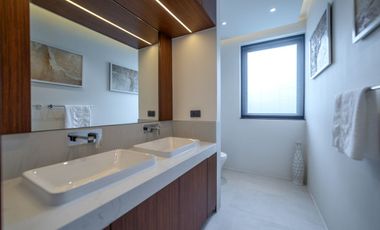 Brand-New Lakeside Luxury Pattaya – 4-Bedroom Villa Just 15 Minutes from Pattaya