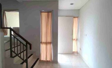 Disewakan / dijual Rumah Cluster Virginia Village 2 Lantai Gading Serpong