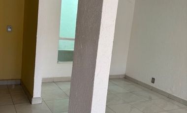 Amplia casa tres recámaras, hermoso condominio,portón electrico, Buenavista Tultitlan edo.de México.