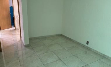 Amplia casa tres recámaras, hermoso condominio,portón electrico, Buenavista Tultitlan edo.de México.
