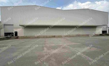 Naves Nuevas de 4000 M2 Más patio de Maniobras