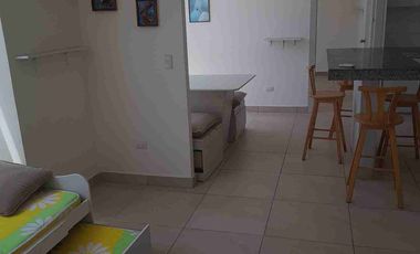 Vendo de Oportunidad Departamento de 2 Dormitorios en piso 3 con Ascensor, en los  Condominios Camboriu en el centro de Salinas diagonal al Colegio Rubira