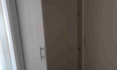 Vendo de Oportunidad Departamento de 2 Dormitorios en piso 3 con Ascensor, en los  Condominios Camboriu en el centro de Salinas diagonal al Colegio Rubira