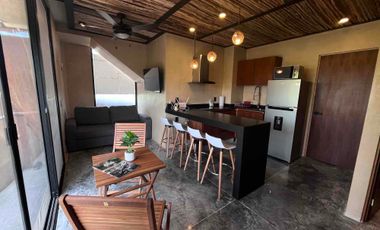 Estudio (loft)  en venta amueblado y equipado, llave en mano a 5 min de la playa y a 2 cuadras de Av Kukulcanel  acceso es con calle pavimentada