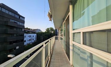 Amplísimo departamento en perfectas condiciones.