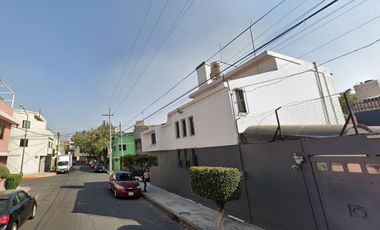 CASA DE RECUPERACIÓN BANCARIA EN VENTA EN AZCAPOTZALCO