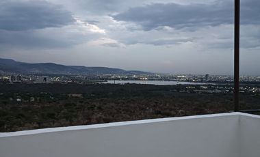 RENTO CASA EN PORTATOSCANA EN LEON GTO INCREIBLE VISTA 3 RECAMARAS CON BAÑO DOS TERRAZAS