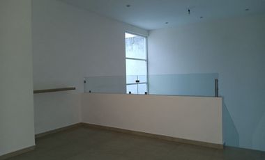 RENTO CASA EN PORTATOSCANA EN LEON GTO INCREIBLE VISTA 3 RECAMARAS CON BAÑO DOS TERRAZAS
