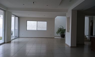RENTO CASA EN PORTATOSCANA EN LEON GTO INCREIBLE VISTA 3 RECAMARAS CON BAÑO DOS TERRAZAS