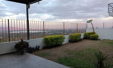RENTO CASA EN PORTATOSCANA EN LEON GTO INCREIBLE VISTA 3 RECAMARAS CON BAÑO DOS TERRAZAS