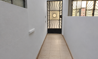 Amplia Casa En Alquiler | Urb. Santo Domingo De Guzmán