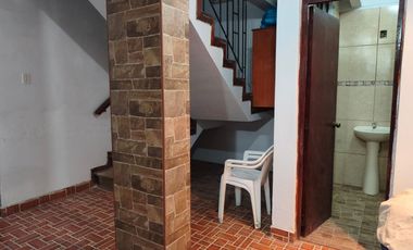 Amplia Casa En Alquiler | Urb. Santo Domingo De Guzmán